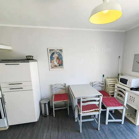 T3 Renove Pour 6, Front De Avec Parking Privatif - Fr-1-607-74 Appartement Agde